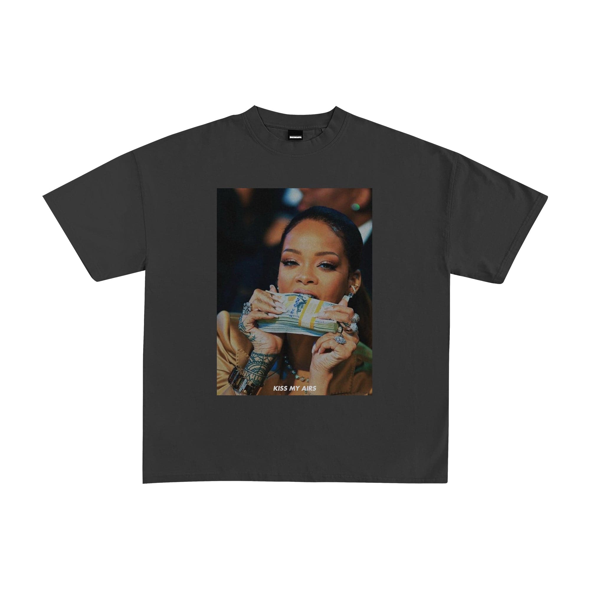 T-shirt KMA Rihanna - not for resale